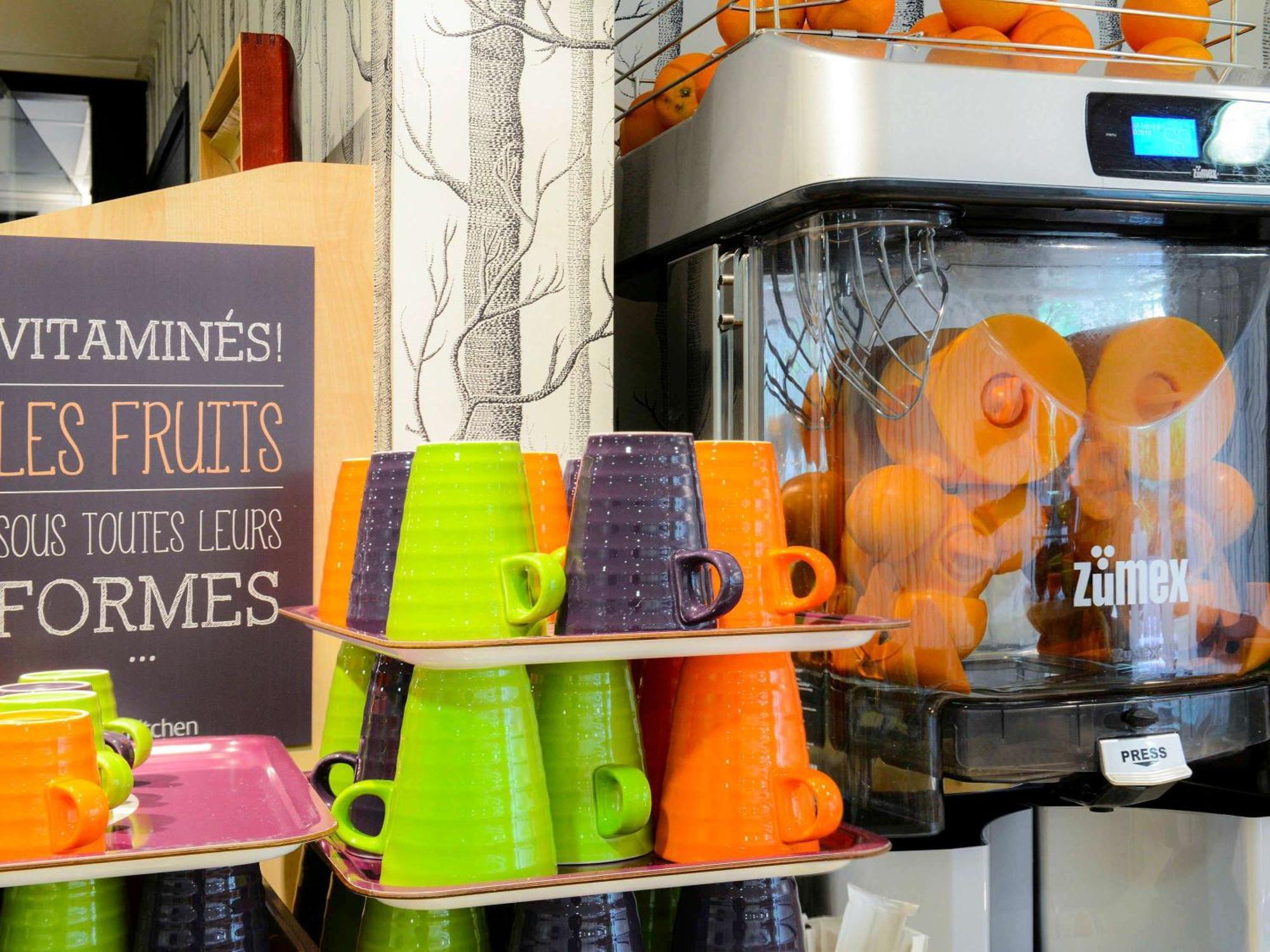 Ibis Styles Caen Centre Historique Exterior foto