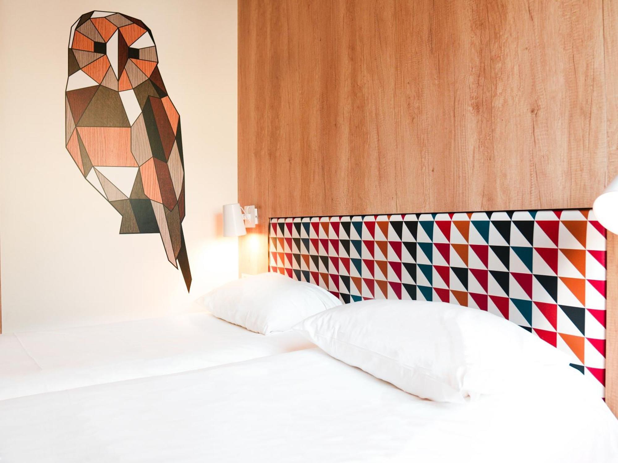 Ibis Styles Caen Centre Historique Exterior foto